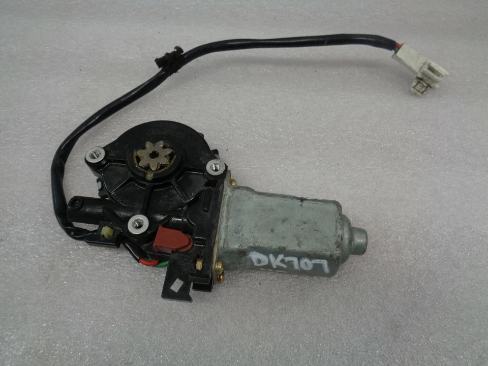 Motor ventana lateral trasera izquierda Toyota Prius 2001-2003 85710-47011 OEM DK707110 Foto 3 de 4