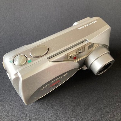Olympus Camedia X-200 Compact Digital Camera CCD Sensor Tested