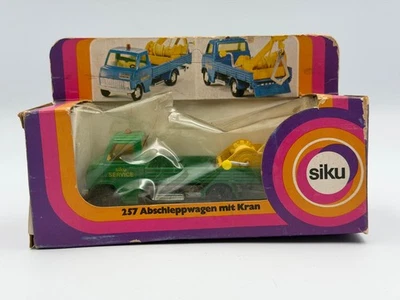 Siku #257 Hanomag Henschel Tow Wreck Truck w/ Crane, Excellent