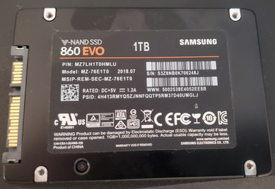 Samsung 860 EVO Series 1TB 2.5 Inch (MZ76E1T0E) Solid State Drive