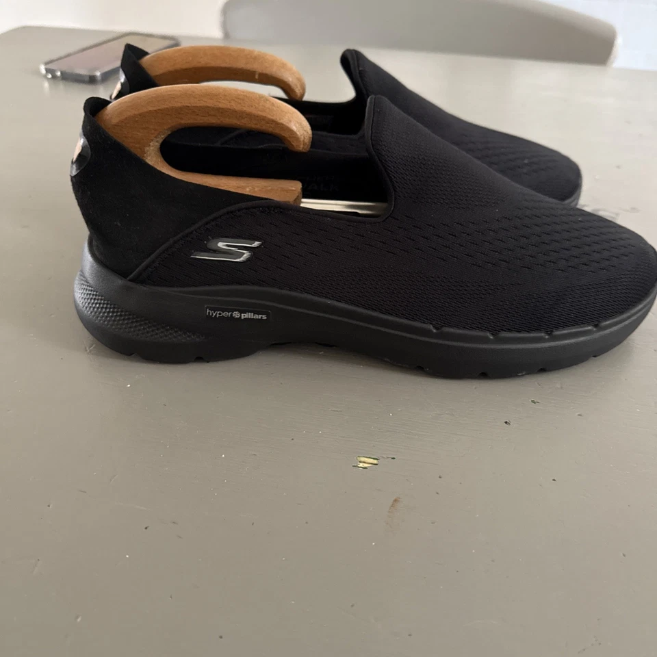 Skechers Arch Fit Triple Black Air Cooled Go Walk Comfort Trainers UK 9.5 - Image 3 of 4