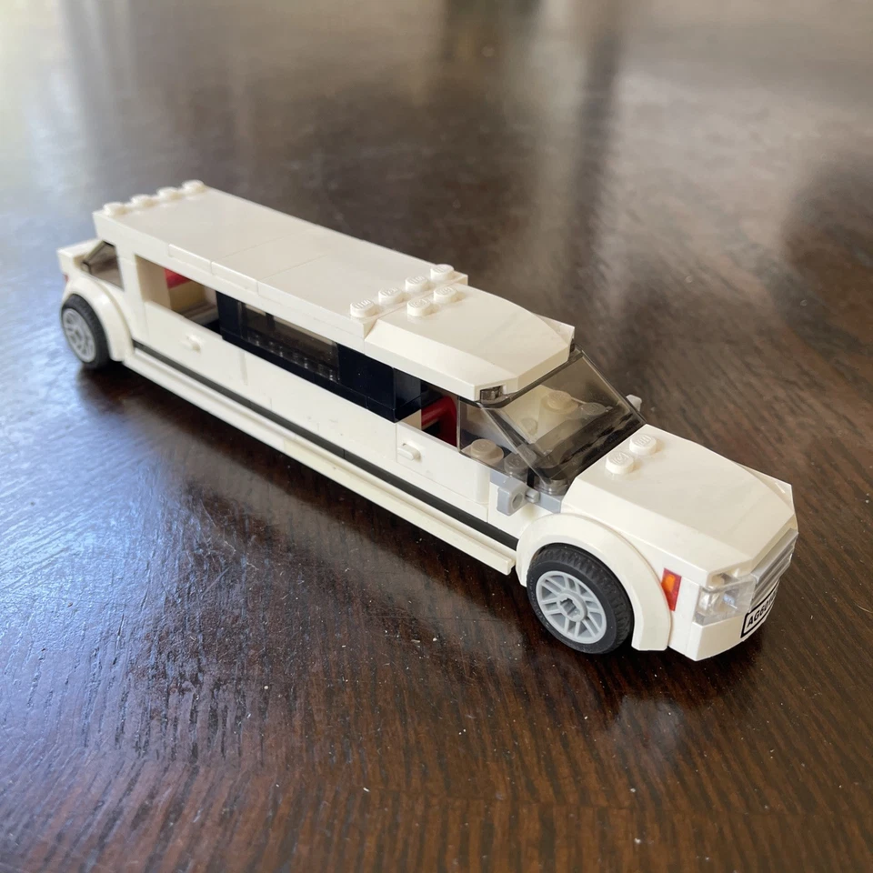 LEGO City 60102: Airport VIP Service Limousine ONLY | Sold As Is | Free Shipping - Image 2 of 4