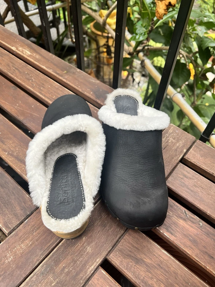 Sanita Clogs Women 6.5 M Hese Shoes Black Leather SlipOn Wood Wool Lined Mules - Image 2 of 4