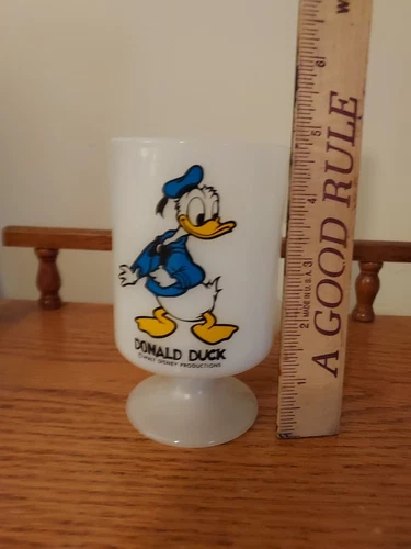 Vintage Disney Donald Duck White Milk Glass Pedestal Footed Cup Mug