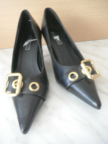 Escarpins Zara Blancs Talon Aiguille 10.5 Cm - Taille 38, Bout Ouvert Avec Boucle, Cuir