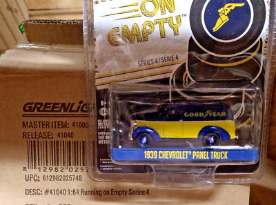 Greenlight 1939 CHEVY PANEL TRUCK Blue MICHELIN Running on Empty 5