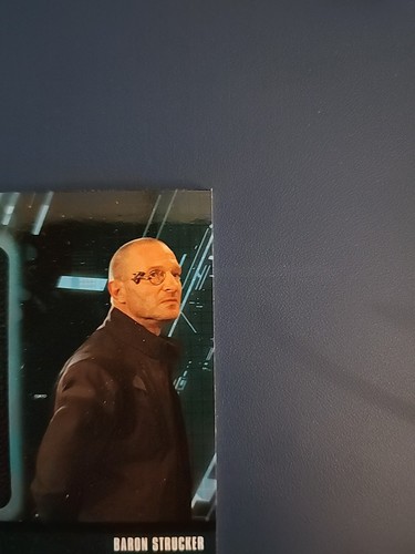 2015 Avengers: Age of Ultron AVENGERS LOCKER Card AL-S Baron Strucker SWATCH - Picture 4 of 8