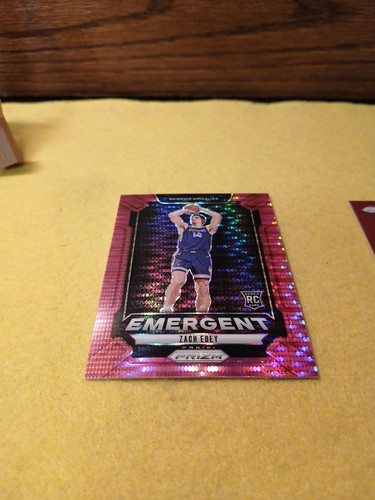 Pulsar rosa emergente Zach Edey 2024-25 Rookie SSP/42 y Pink Prizm SP/249 RC 🔥 - Imagen 20 de 23