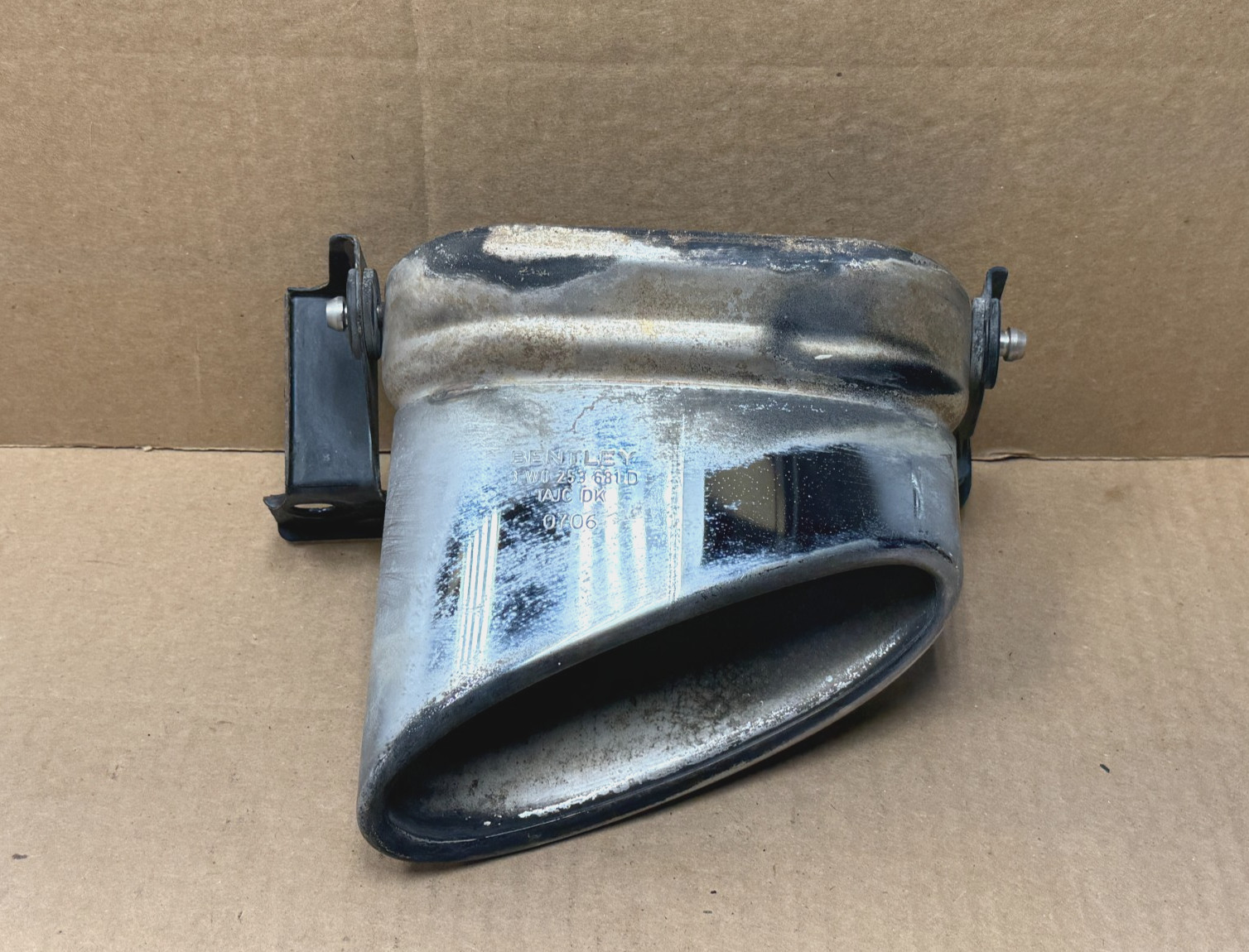 06-12 Bentley Continental Flying Spur Rear Left Exhaust Muffler Tip PO43 OEM