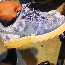 Nike Air Force 1 Men  s Low Top Lace Up Sneaker Blue Rubber Outsole US 6