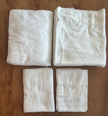 Linea Casa by Sferra Jacquard Cal King Sheet Set w/ 2 King Pillowcases
