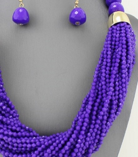 Mehrsträngiger lila kleiner facettierter Lucite Acryl Perle Chunky Halskette Ohrring  - Bild 3 von 4