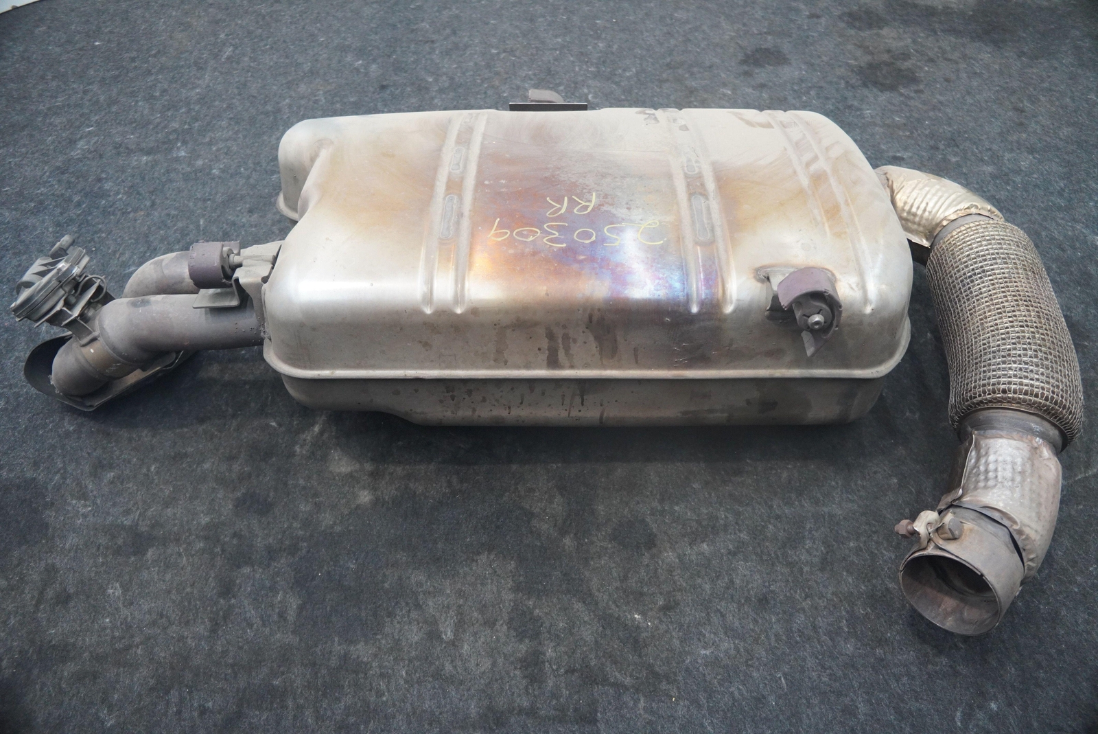 Rear Exhaust Muffler Silencer Tail Pipe 18308608167 OEM BMW i8 2014-20