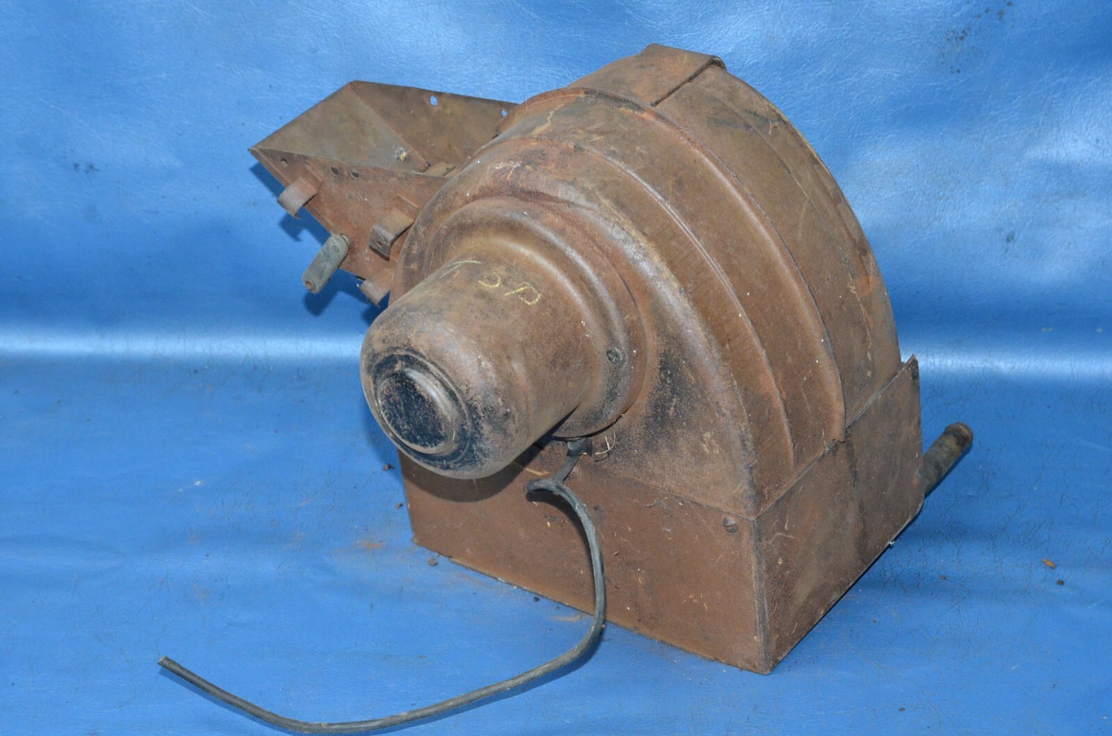 Vtg 1940s 1950s Car HEATER Under Dash Truck Cabin Fan Core Defrost