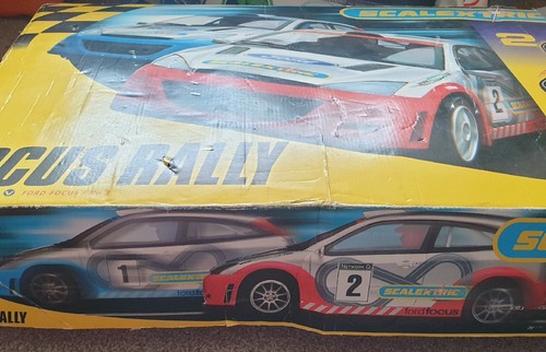Scalextric Sport Ford Focus MK1 Rally - Picture 6 of 6