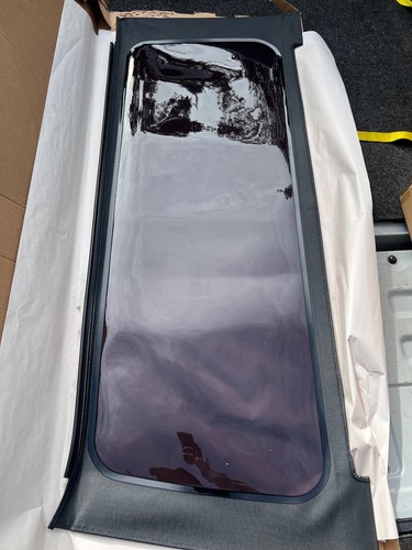 Black Diamond Soft Top Rear Back Window for 2018-2025 Jeep Wrangler Unlimited JL - Picture 2 of 3