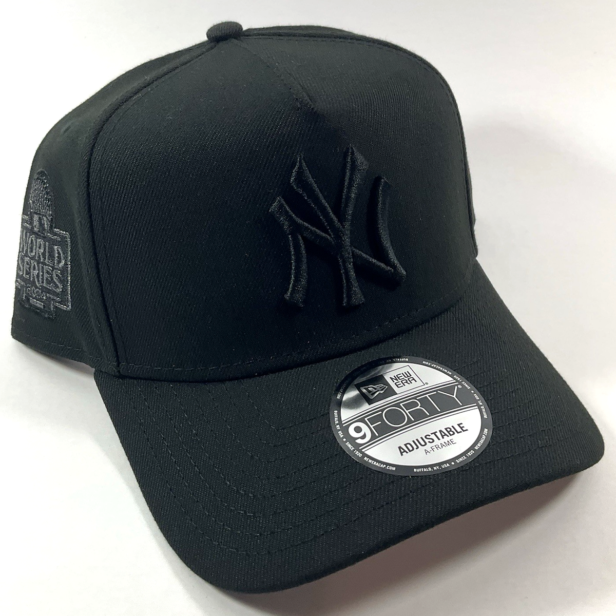 New Era NY Yankees Exclusive TRIPLE BLACK 9FORTY A-Frame Snapback