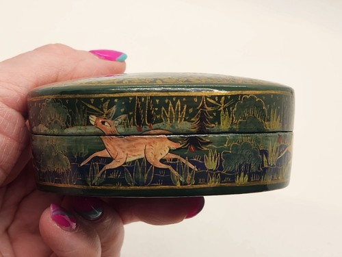 Vintage Hand Made Hand Painted Lacquer Trinket Box w/Deer Made in Kashmir India - Picture 6 of 14