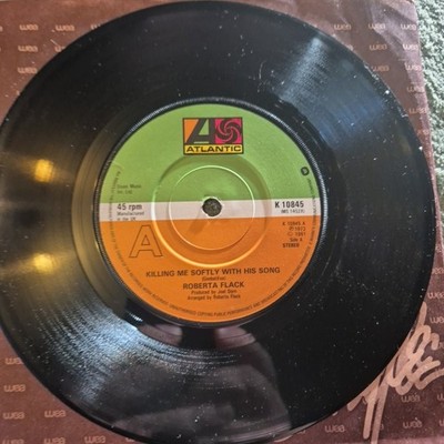 Roberta Flack - Killing Me Softly With His Song / First Time Ever I Saw Your Fac