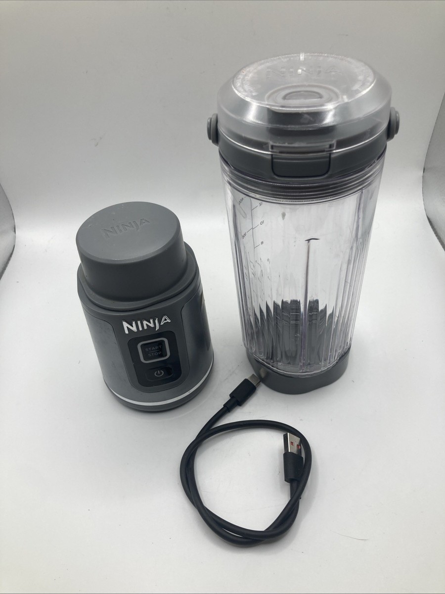 NINJA BLAST USB充電式ブレンダー Amazon.com: Ninja BC151BK Blast Portable Blender, Cordless