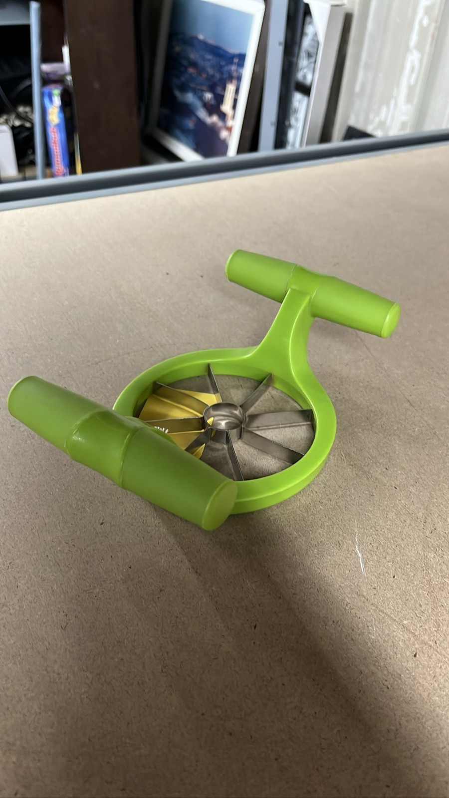 Apple Slicer Corer Cutter 8-Blade Stainless Steel Green Fruit Tool