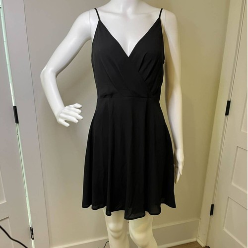 Express Black Surplice Front Fit and Flare Womens Size Small V Neck Dress NWT - Picture 3 of 12
