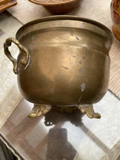 Vintage Brass Cauldron Pot 3 Footed Planter Ornate Feet Handles Witches Vase