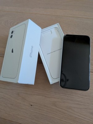 Apple iPhone 11 A2221 - 128GB - Weiß (Ohne Simlock) (Dual-SIM)