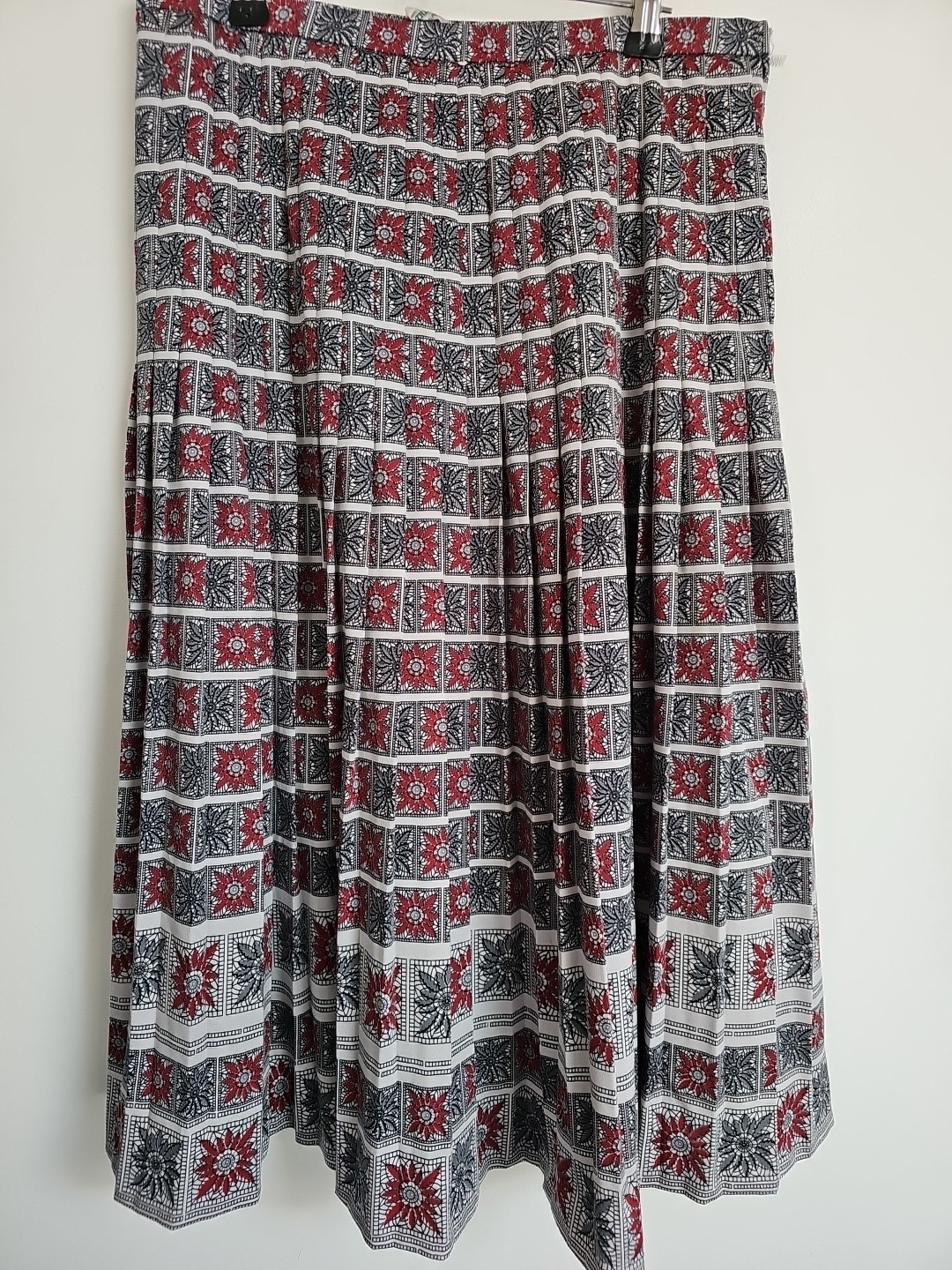 Vintage Frankenwalder Floral Pleated Midi Modest Skirt Size 10