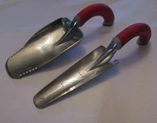 Radius Ergonomic Garden Hand Shovels