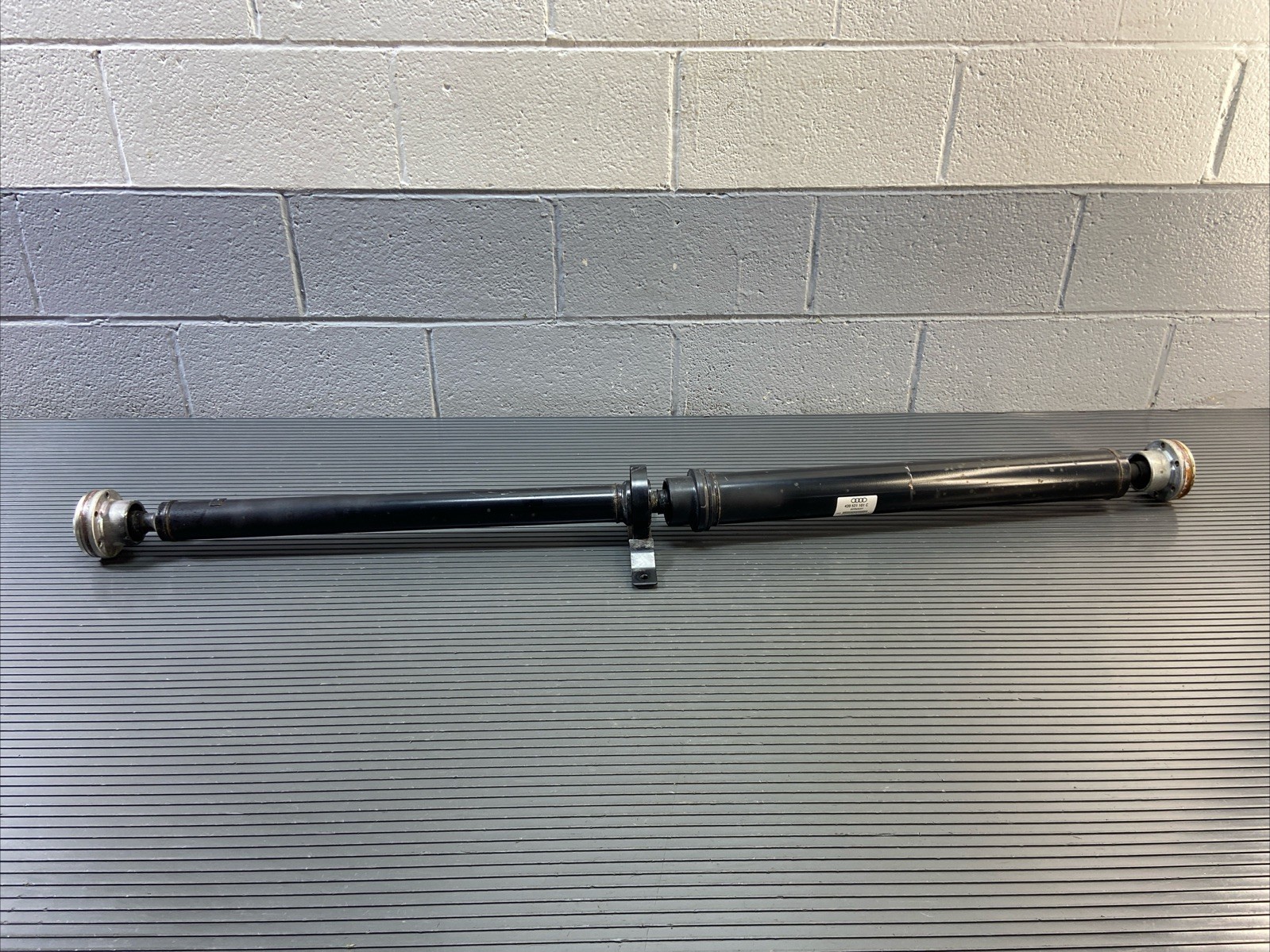 2010-2015 Audi R8 Spyder Rear Drive Shaft Propeller Axle OEM 5.2L AWD 34k Miles