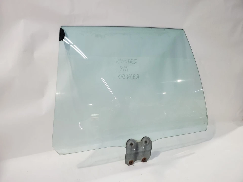 Puerta trasera derecha vidrio usado se adapta: Cadillac Brougham 1989 tracción trasera grado derecho Foto 3 de 4