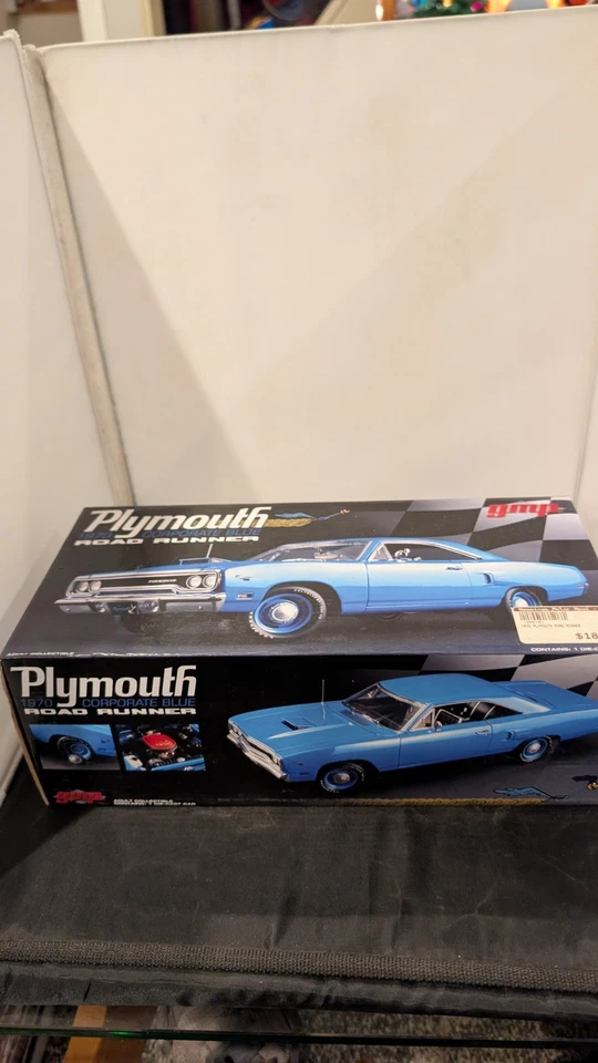 GMP ACME 1:18 1970 PLYMOUTH ROAD RUNNER CORPORATE BLUE 18801 - Image 2 of 4