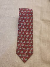 New men's Vineyard Vines Woody  Tree Christmas Red Tie 100 Silk