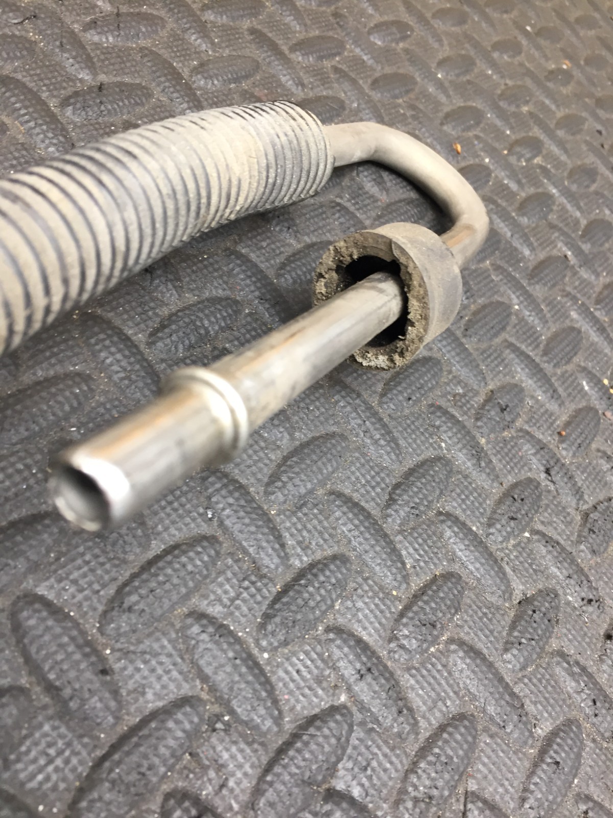05-13 CHEVROLET CORVETTE C6 XLR FUEL PUMP FEED LINE GAS TANK SUPPLY HOSE OEM #5