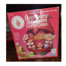 Kenner Strawberry Shortcake Vintage Carry Case Red Plastic With Handle