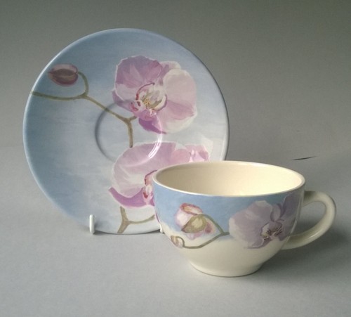 Gien France ORCHIDEE, Kaffee- / Teetasse mit Untere, Violett / Zartrosa. Vintage - Foto 2 di 7