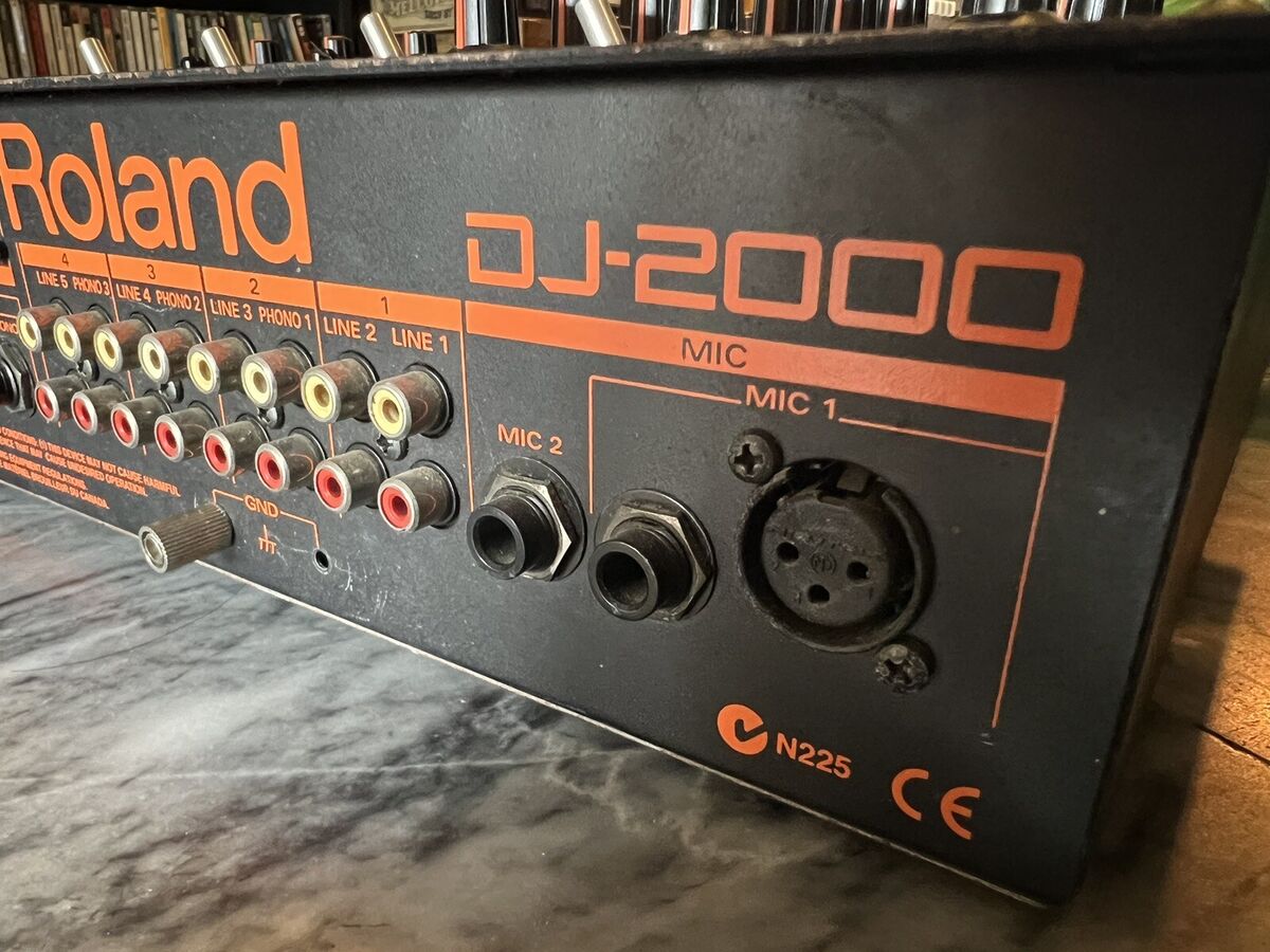 Roland DJ-2000 4 channel Professional DJ Mixer Black Orange Roland DJ-2000 4 channel Professional DJ Mixer Black Orange