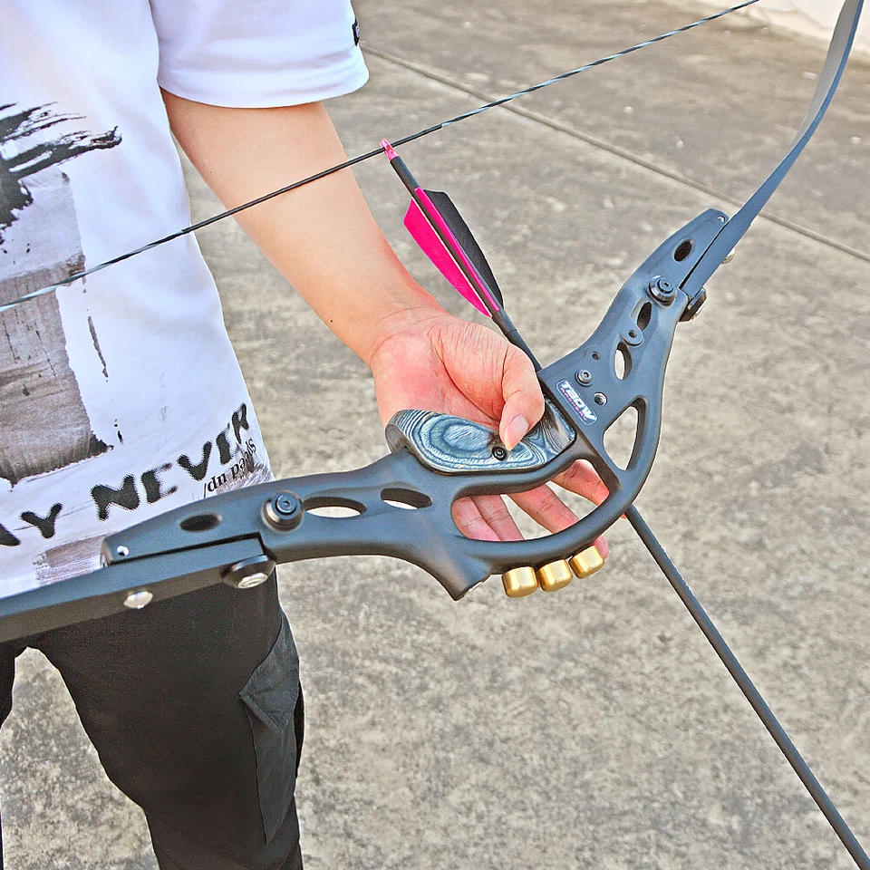 62" ILF Archery Recurve Bow 19" Riser 30-60lbs Limbs Takedown Hunting Shooting - Image 3 of 4