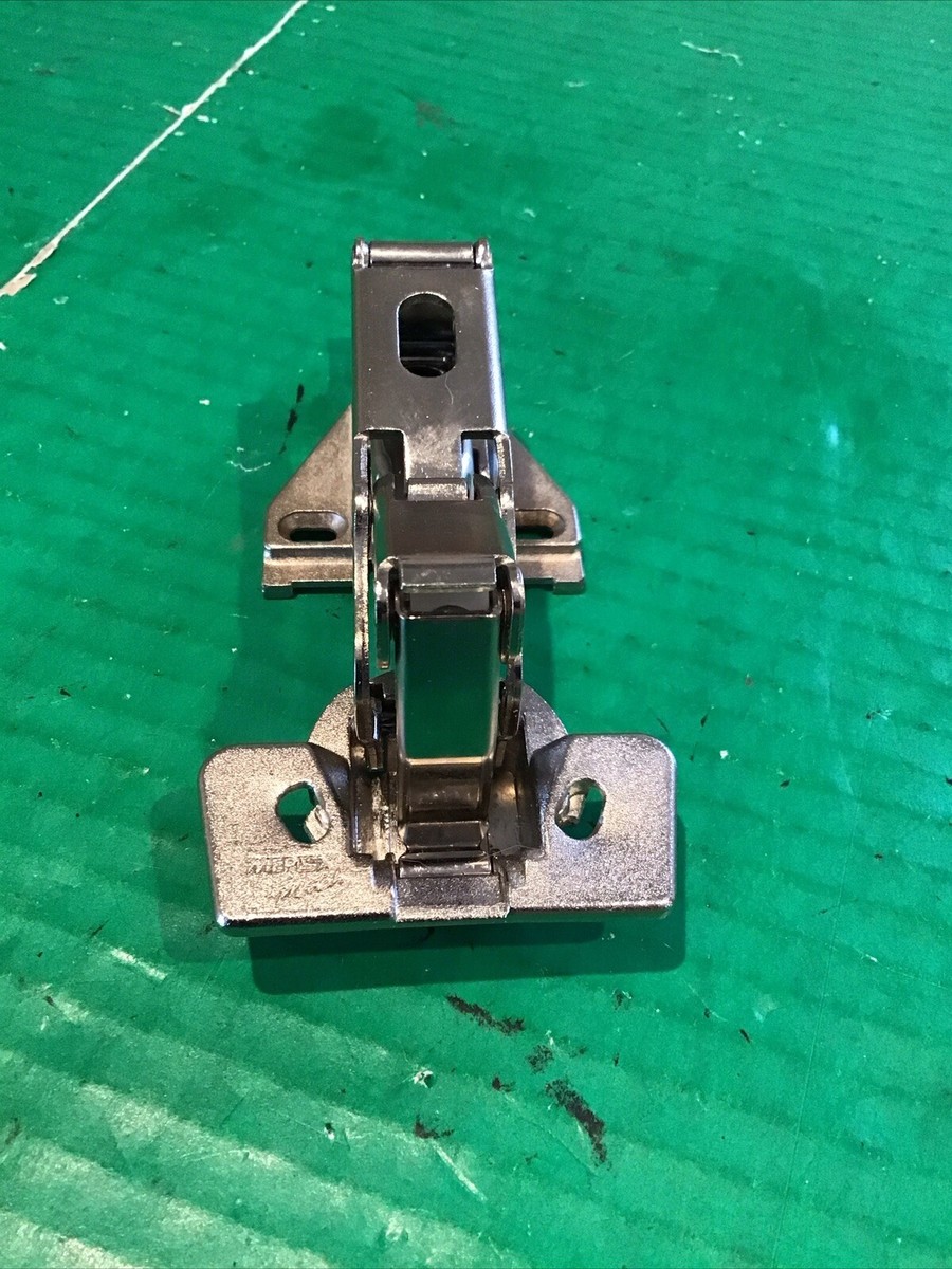 メープル MEPLA MATCH 170 Full overlay Hinge, 664.261.70.00 w/ Mount Plate