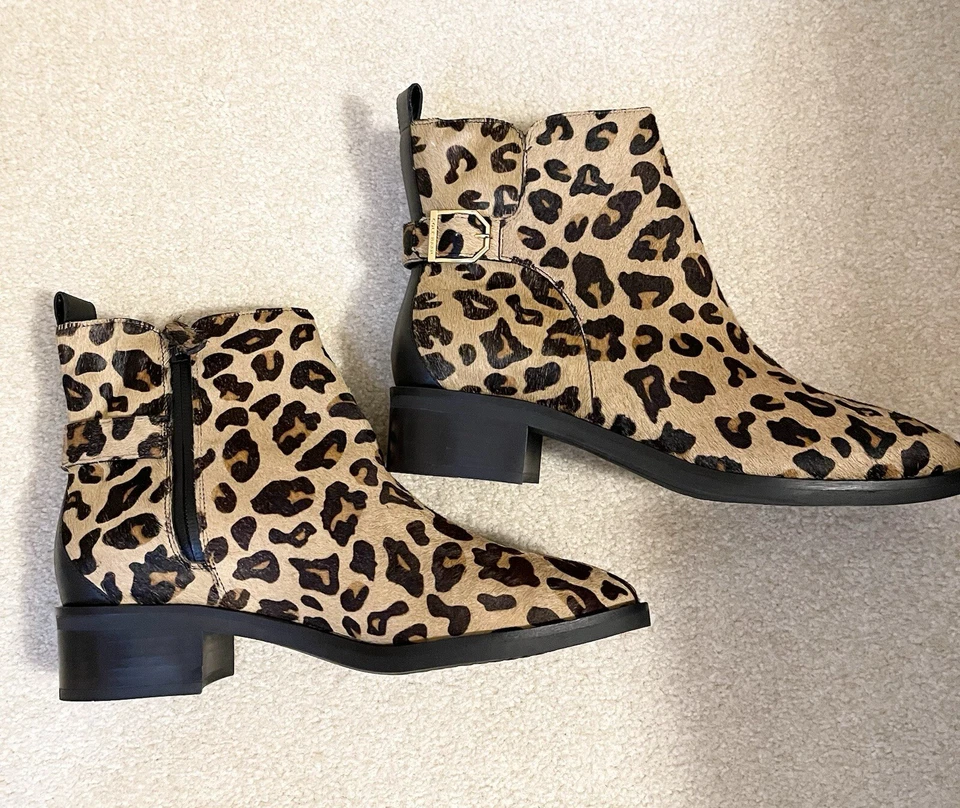 Mujer Cole Haan Kimberly Impermeable Estampado Animal Pelo de becerro Botín al Tobillo Talla 9 Foto 2 de 3