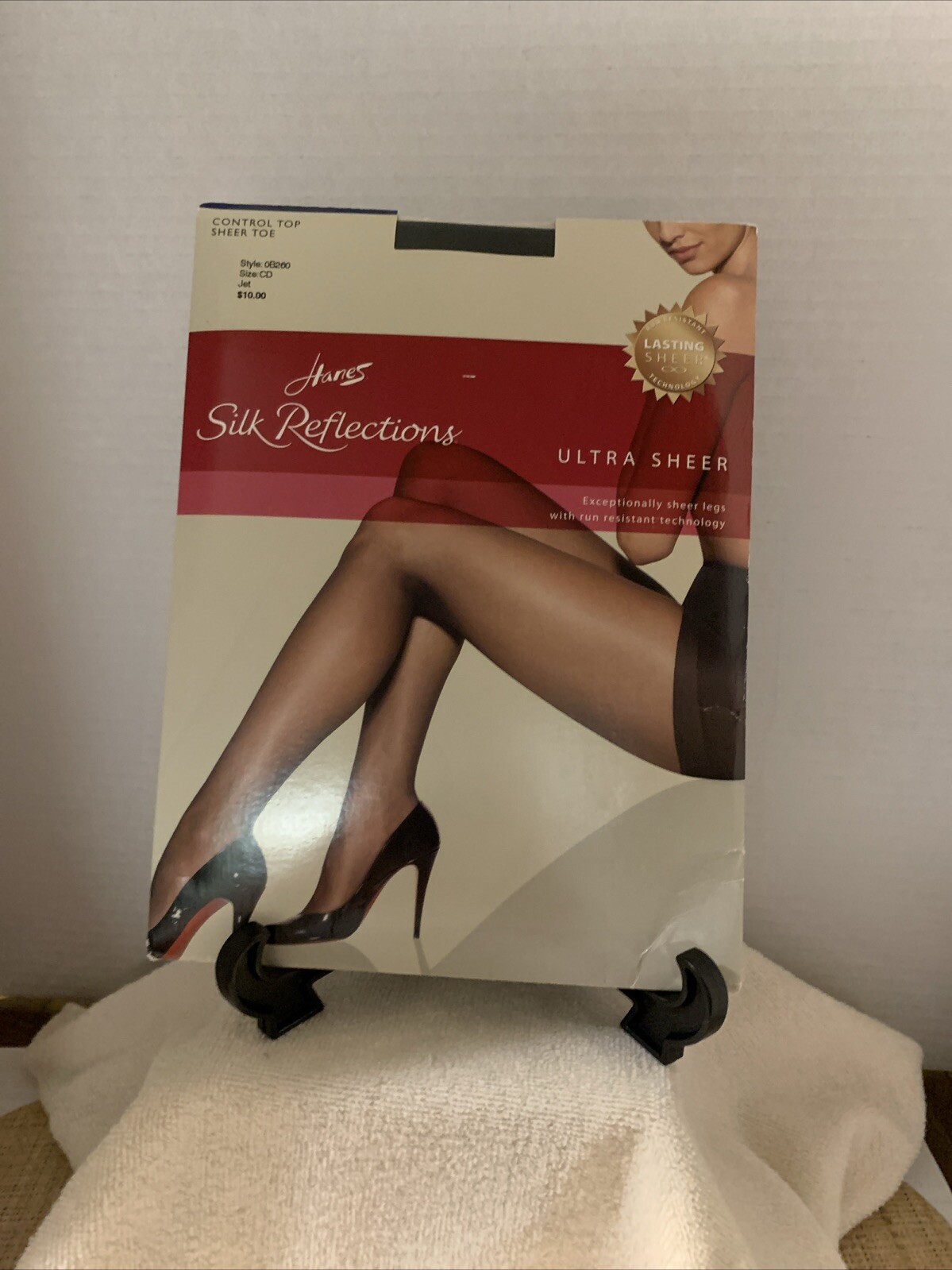 Hanes Silk Reflections Control Top Sheer Toe CD Jet Ultra Sheer