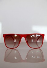 Vintage Red Frame, Gradient Red Lenses