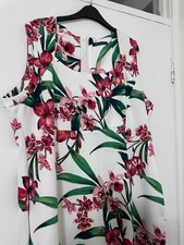 M&S Collection White Multi-Floral Summer/Party Dress – UK 22 – Immaculate