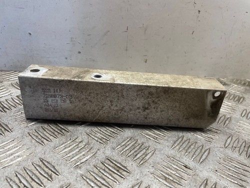 BMW 5 F10 F11 2010 Links Aufpralldämpfer Stoßstange Stoßfänger vorne 7158873