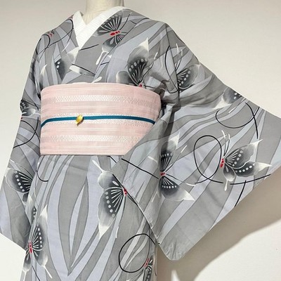 Schmetterlingsmuster Greige Chusen Yukata   Handgefärbt Sommer Koma-ji