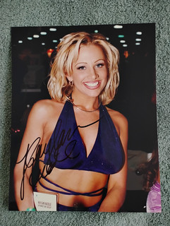 Kaylan Nicole Signed Candid Photo / 8"x10" / Adult Film Star