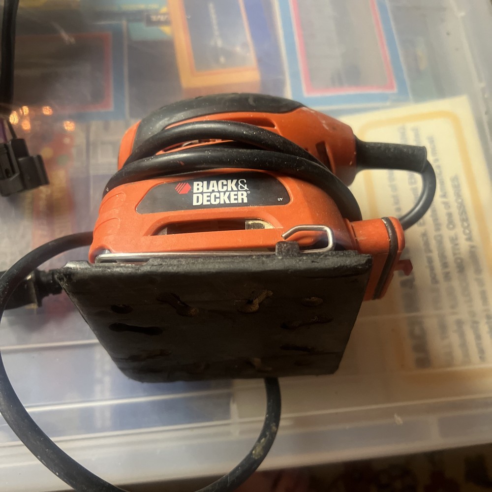BLACK+DECKER QS900 1/4 Sheet Corded Electric Sander