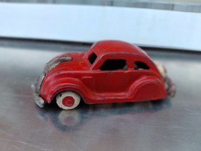 1930's Hubley Cast Iron Chrysler Airflow 4 3/8''