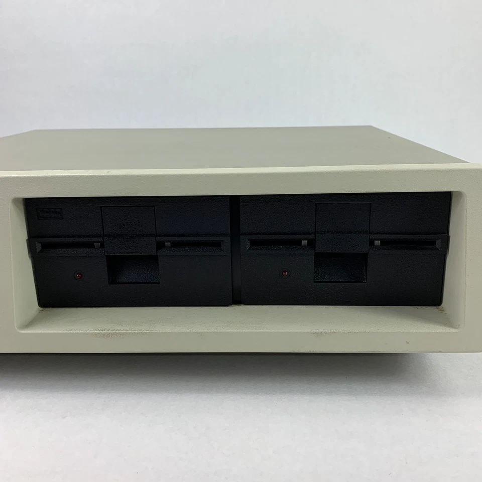 IBM 5150 Personal Computer Desktop Computer bootet zu Parity Check 1 ohne HDD ohne OS - Bild 4 von 4